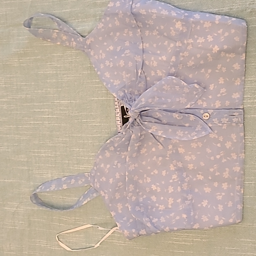 Lulu's crop top